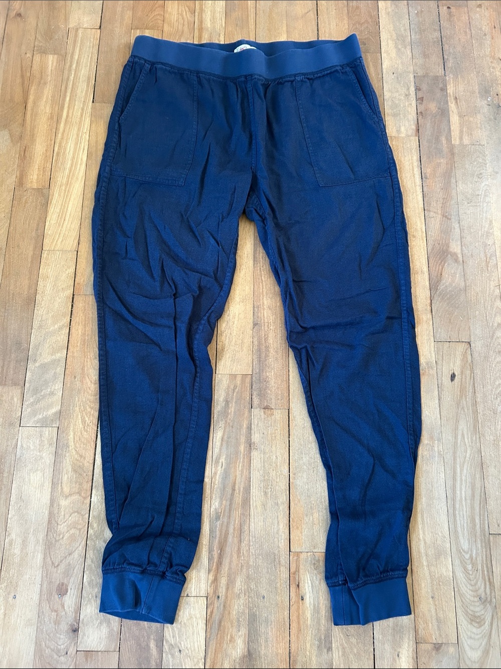 Faherty Navy Jogger Pants - Casual Comfort